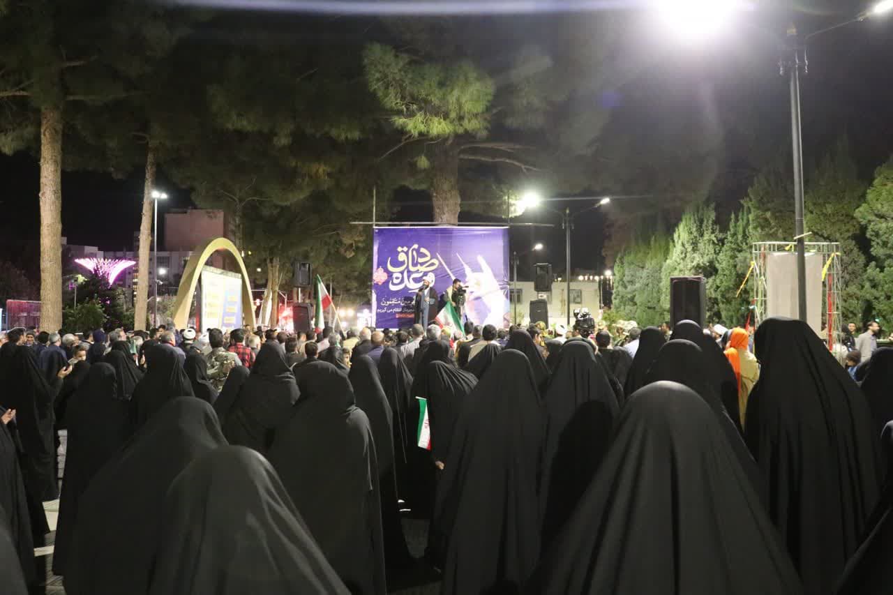 گزارش تصویری از اجتماع مردم بیرجند در محکومیت تجاوز رژیم صهیونیستی به خاک ایران اسلامی